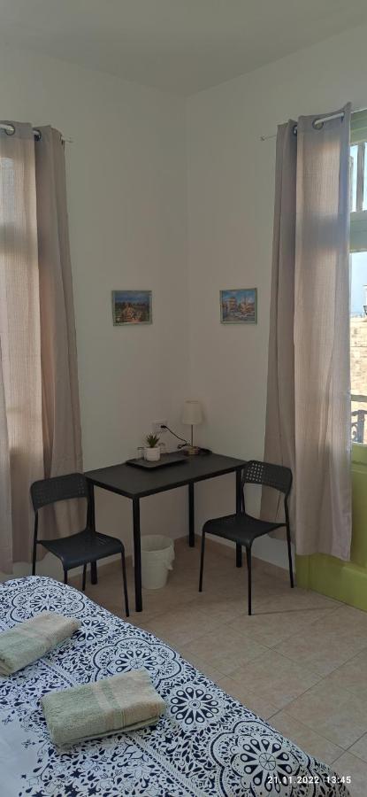 חיפה Guesthouse Comfy - Separate Rooms In The Apartment For A Relaxing Holiday מראה חיצוני תמונה