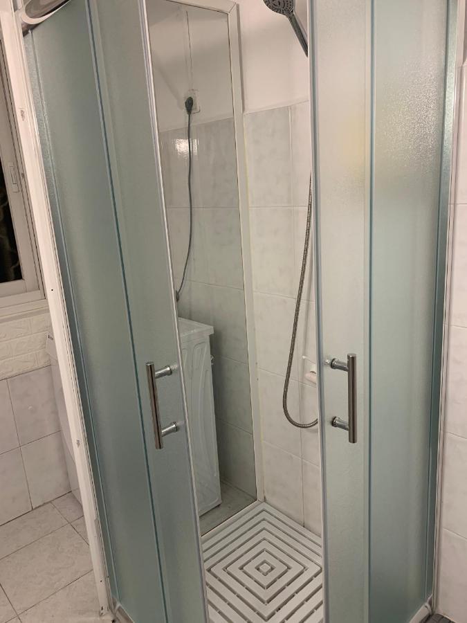 חיפה Guesthouse Comfy - Separate Rooms In The Apartment For A Relaxing Holiday מראה חיצוני תמונה